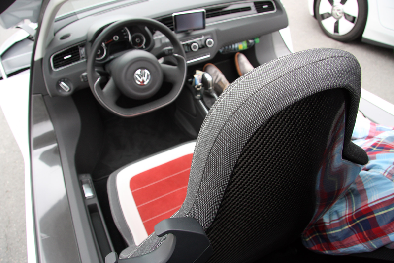 Illustration for article titled Driving Volkswagen's 261 MPG Car Is Like Driving The Future